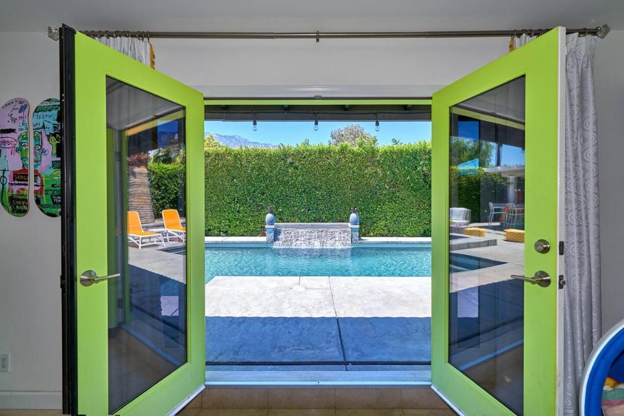 Pineapple Splash! Complete Privacy! Salt Pool! ปาล์มสปริงส์ ภายนอก รูปภาพ