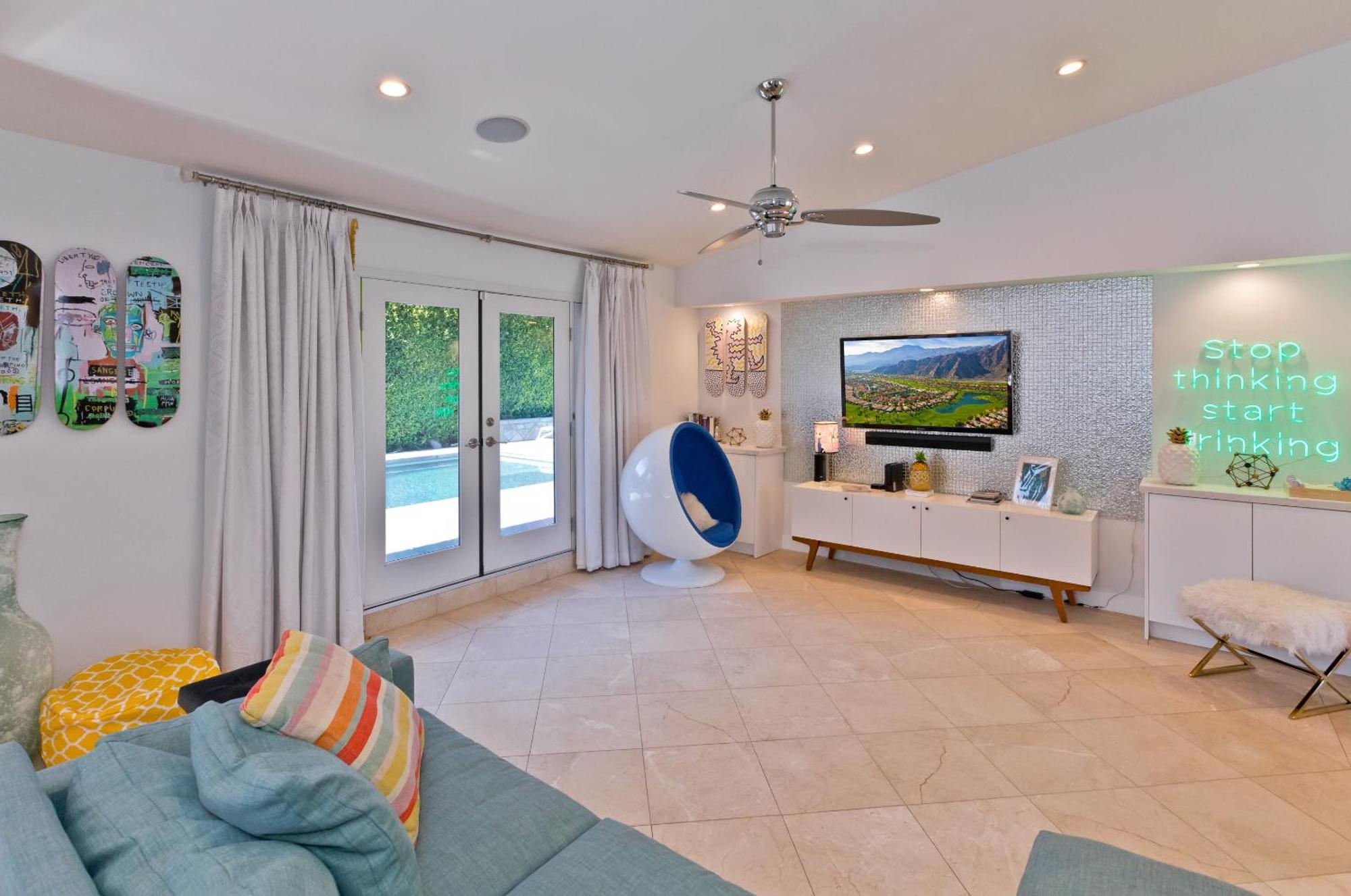 Pineapple Splash! Complete Privacy! Salt Pool! ปาล์มสปริงส์ ภายนอก รูปภาพ
