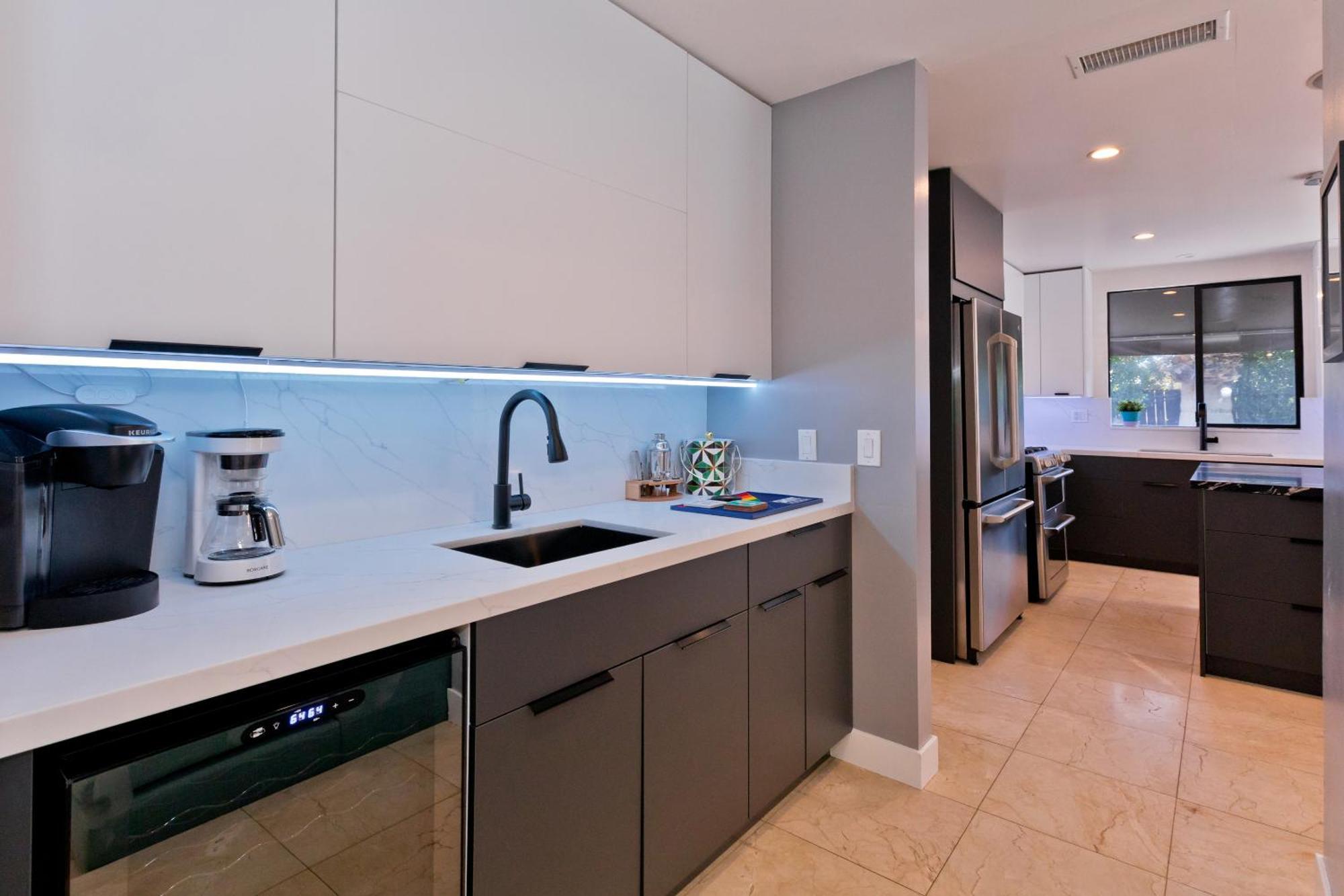 Pineapple Splash! Complete Privacy! Salt Pool! ปาล์มสปริงส์ ภายนอก รูปภาพ
